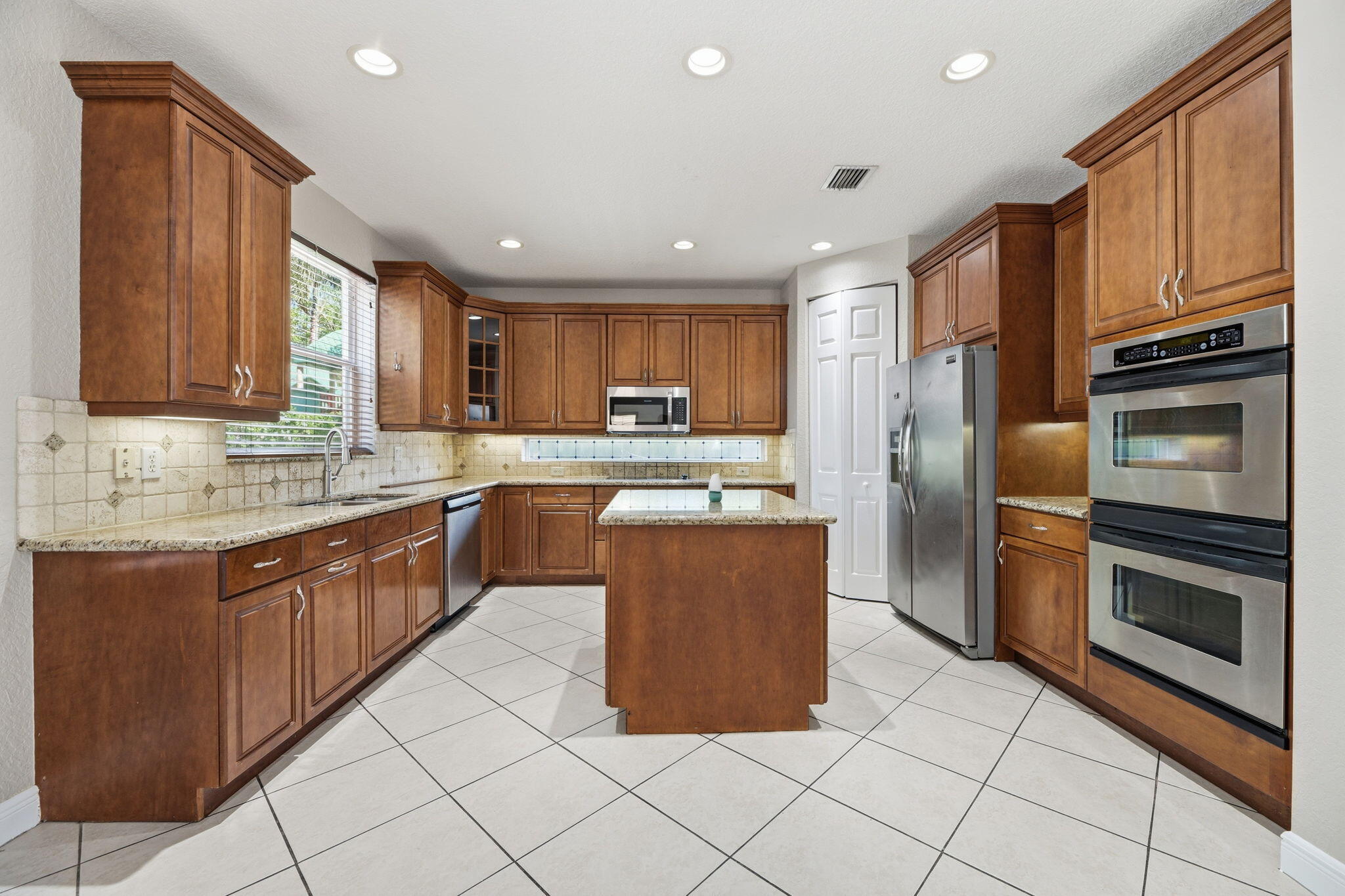 SATURNIA ISLES 1 - Residential