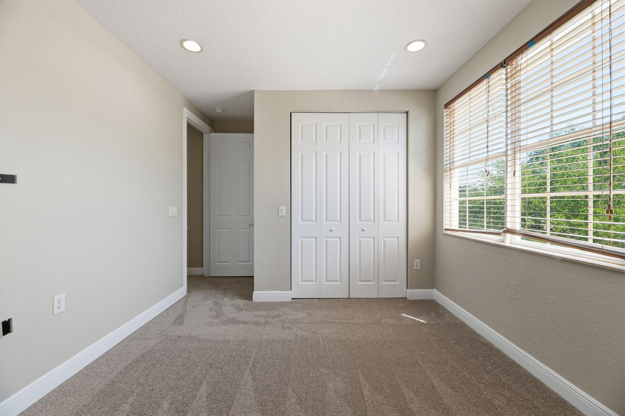 SATURNIA ISLES 1 - Residential