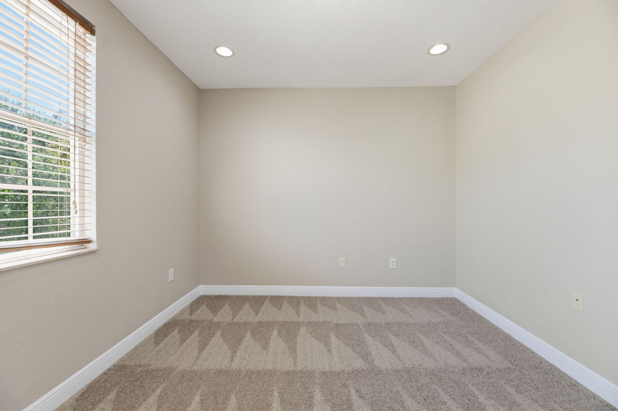 SATURNIA ISLES 1 - Residential