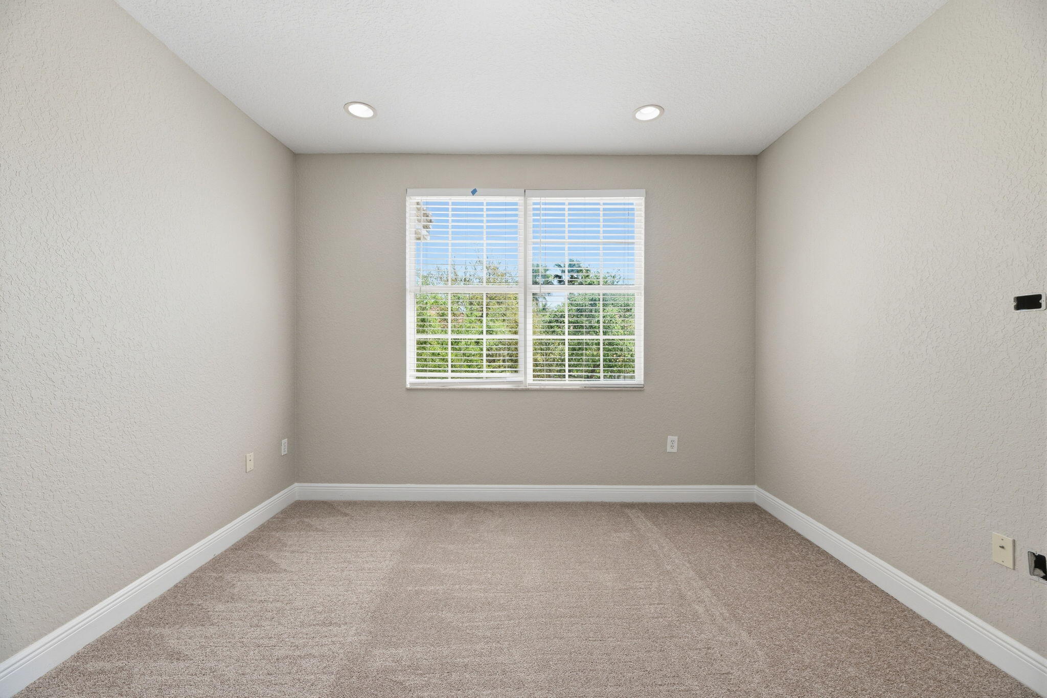 SATURNIA ISLES 1 - Residential