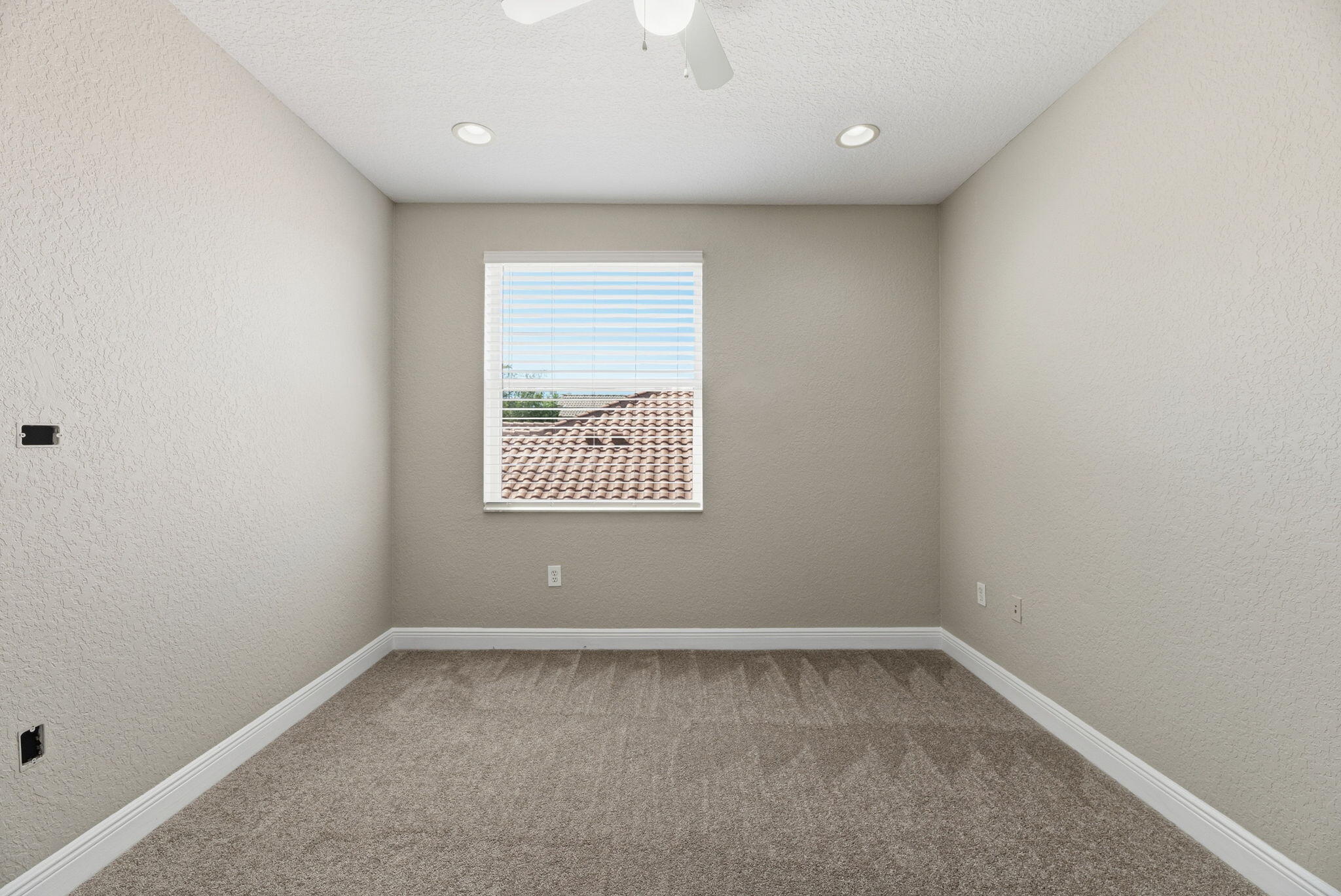 SATURNIA ISLES 1 - Residential