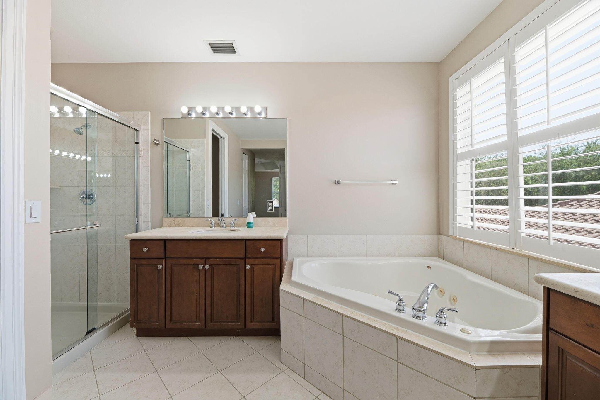 SATURNIA ISLES 1 - Residential