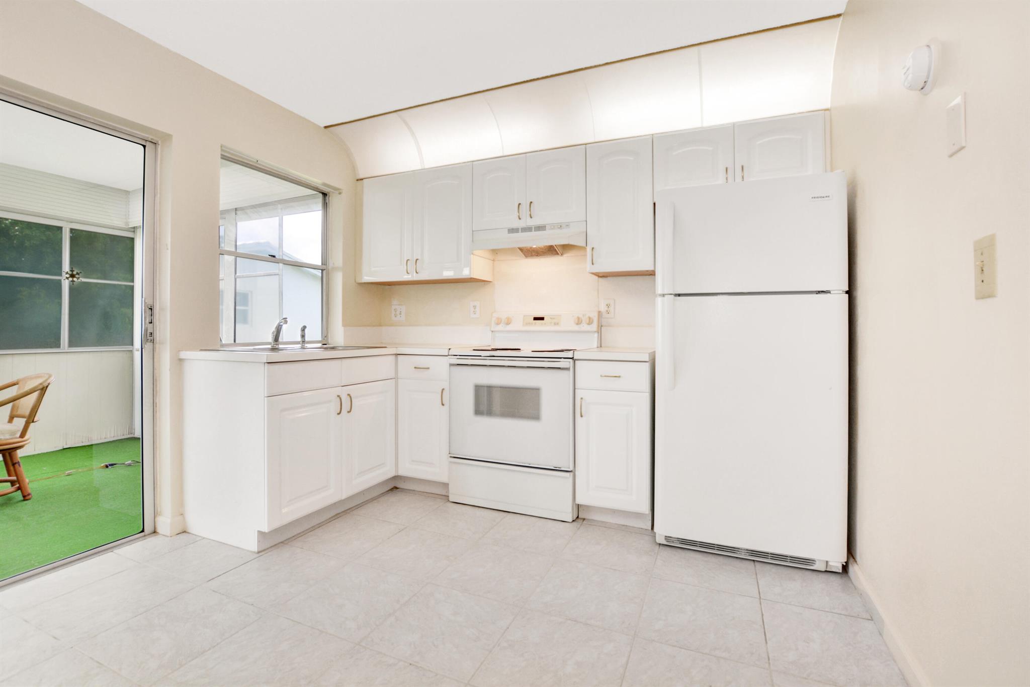 1604 SW 13th Terrace