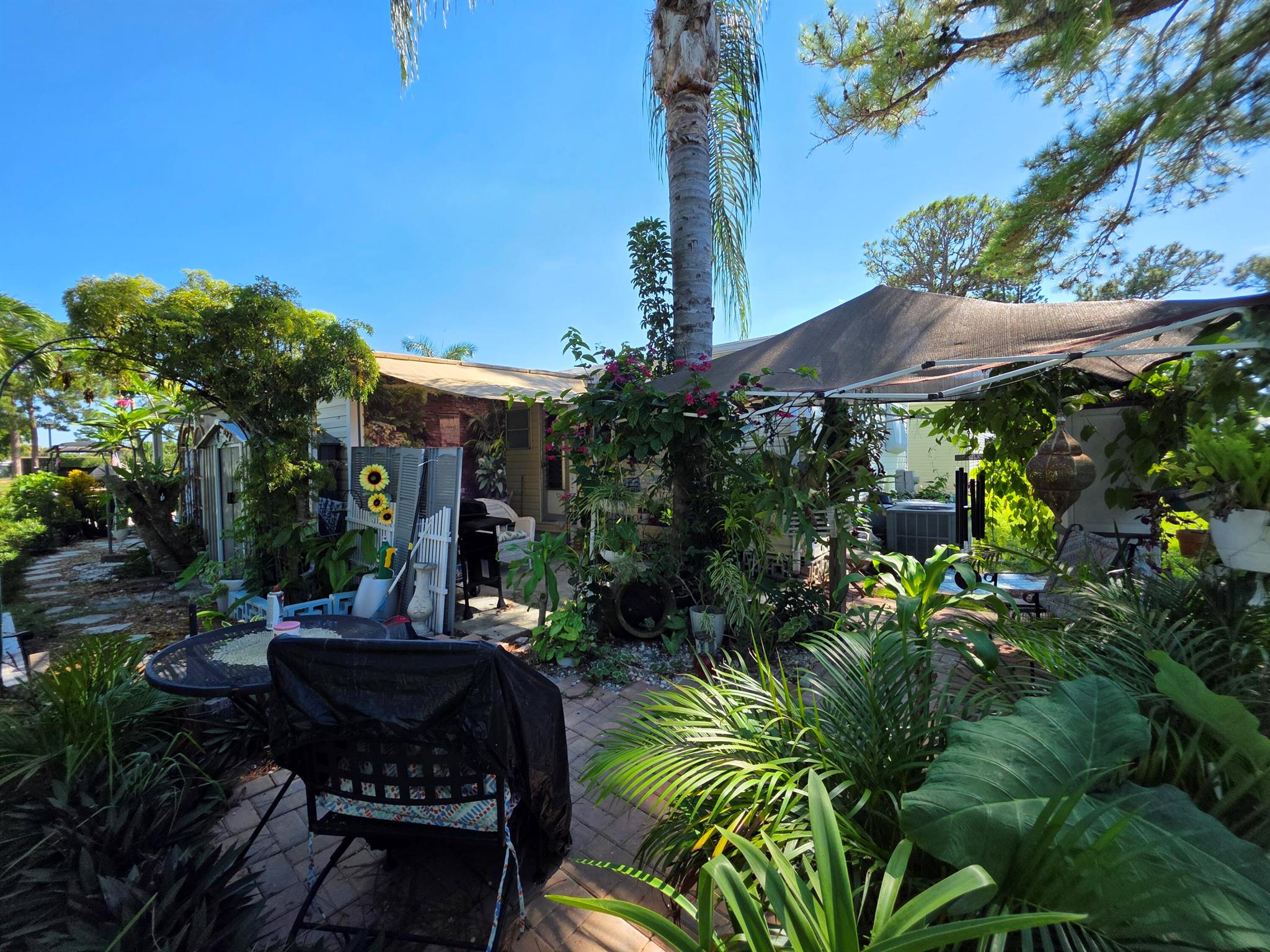 6241 Elm Lane, Lantana, FL, 33462/$40,000 4 6241 Elm Lane