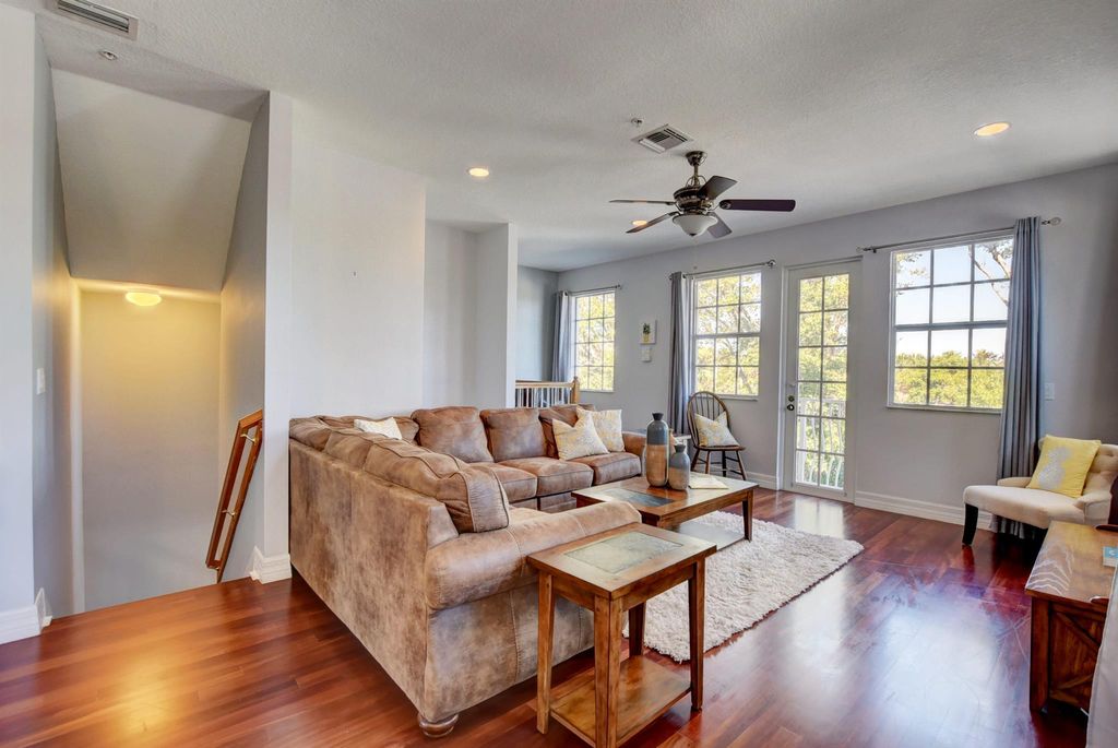 Photo of 290 NE 5th Avenue #1, Delray Beach, FL 33483 (MLS # R11121303)