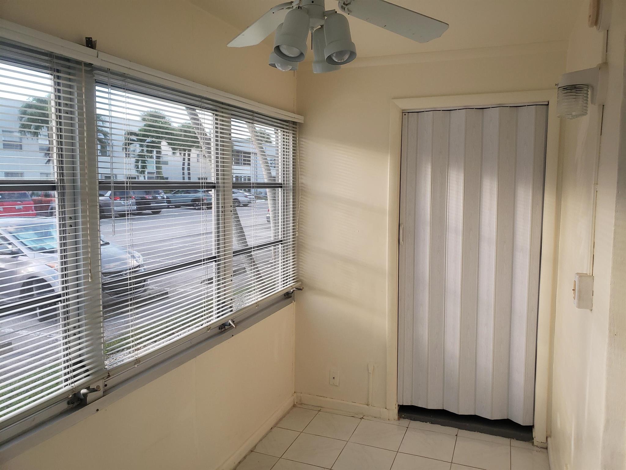 KINGS POINT BURGUNDY COND - Residential