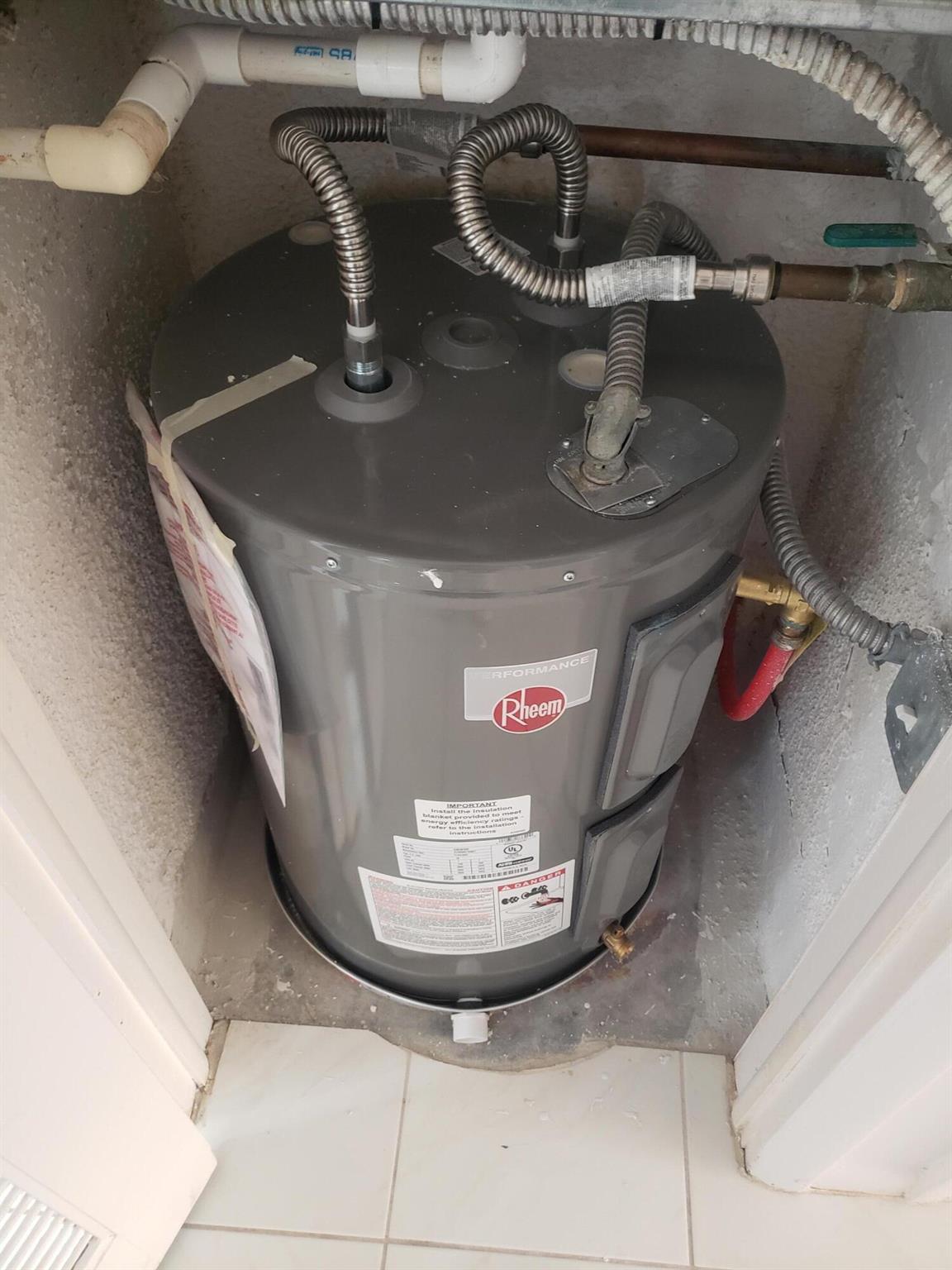 KINGS POINT BURGUNDY COND - Residential