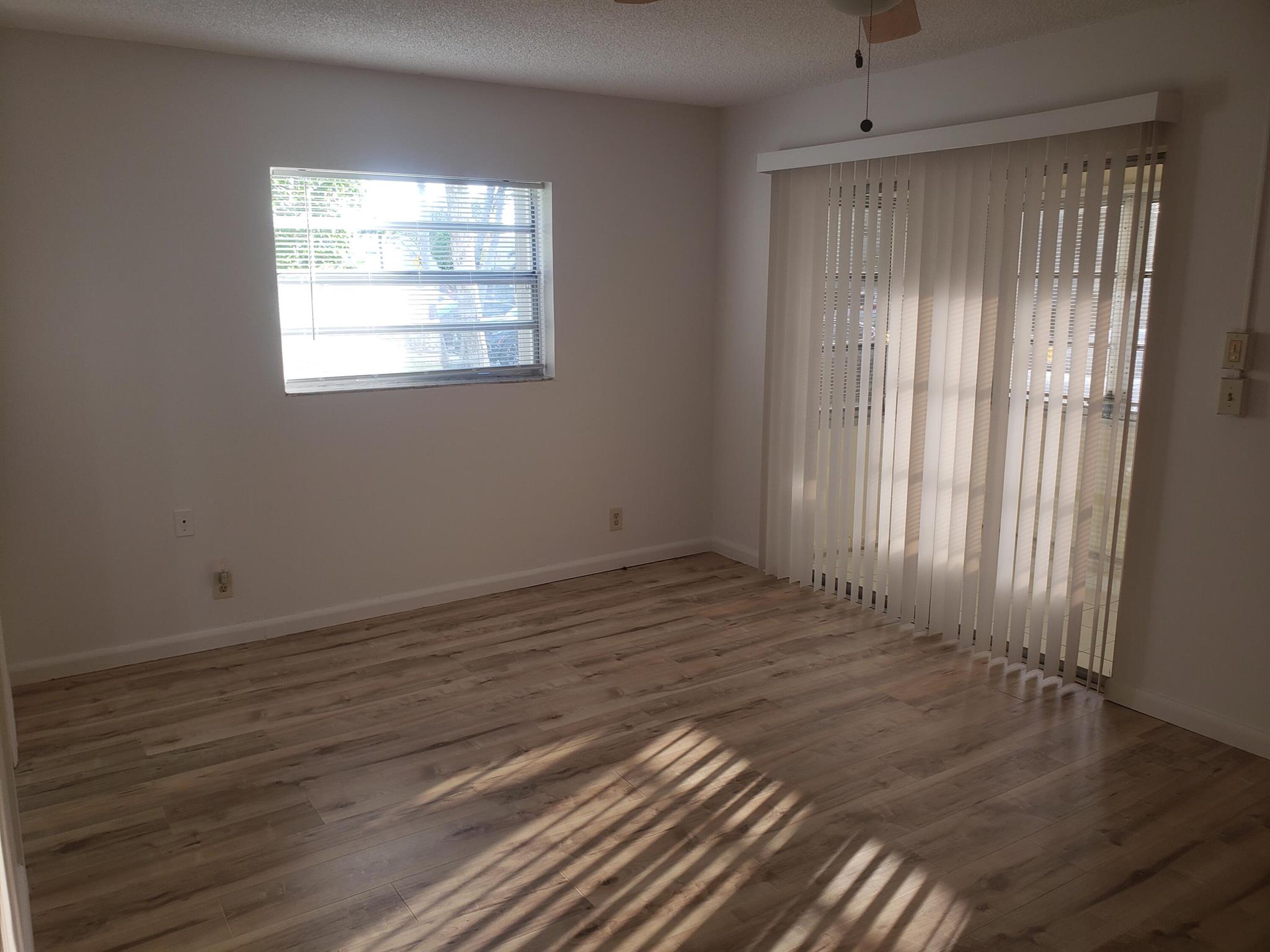 KINGS POINT BURGUNDY COND - Residential