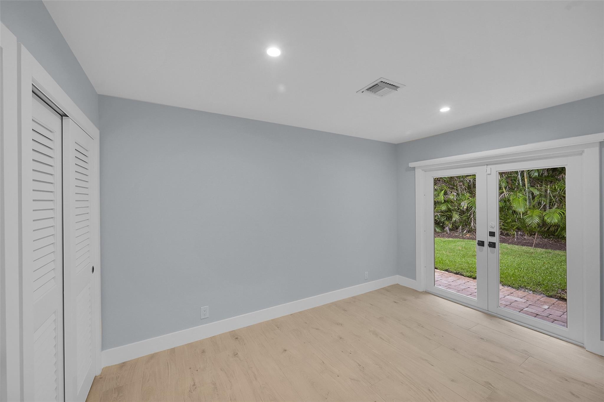 Place Au Soliel - Residential