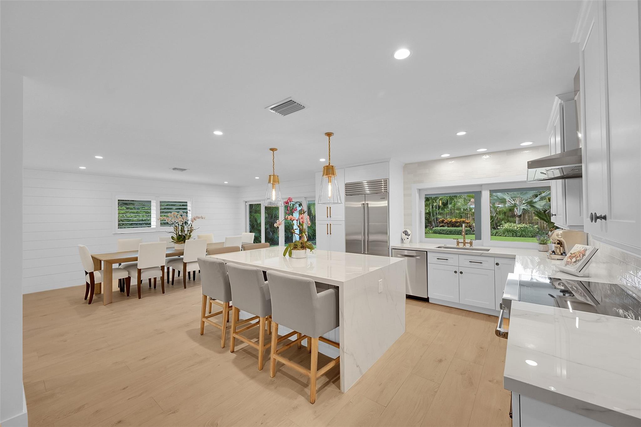 Place Au Soliel - Residential