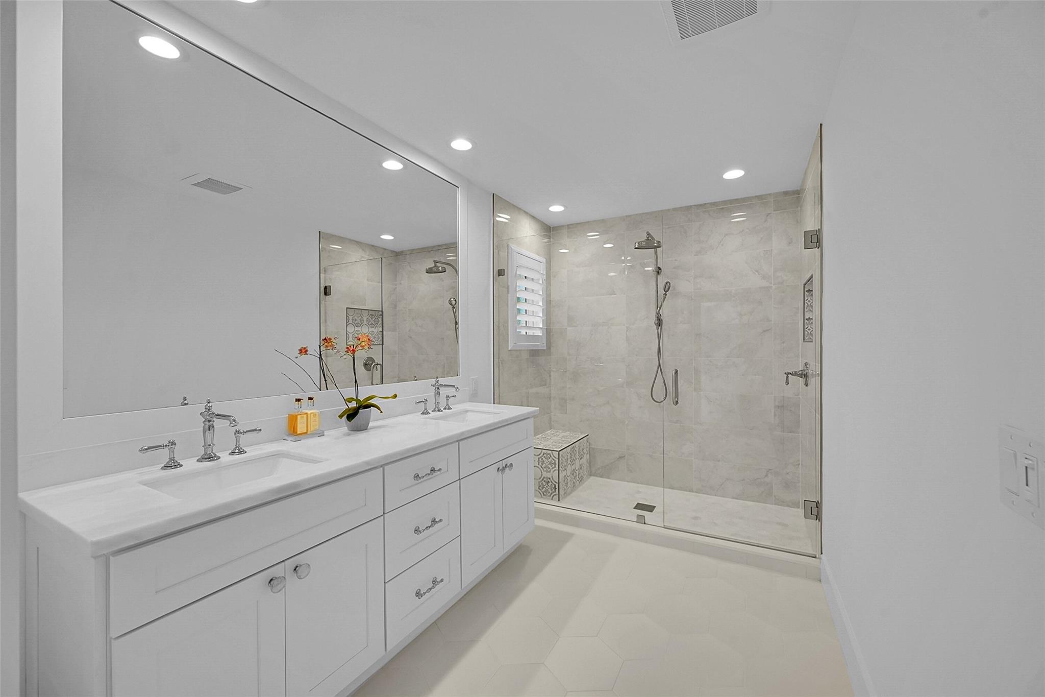 Place Au Soliel - Residential