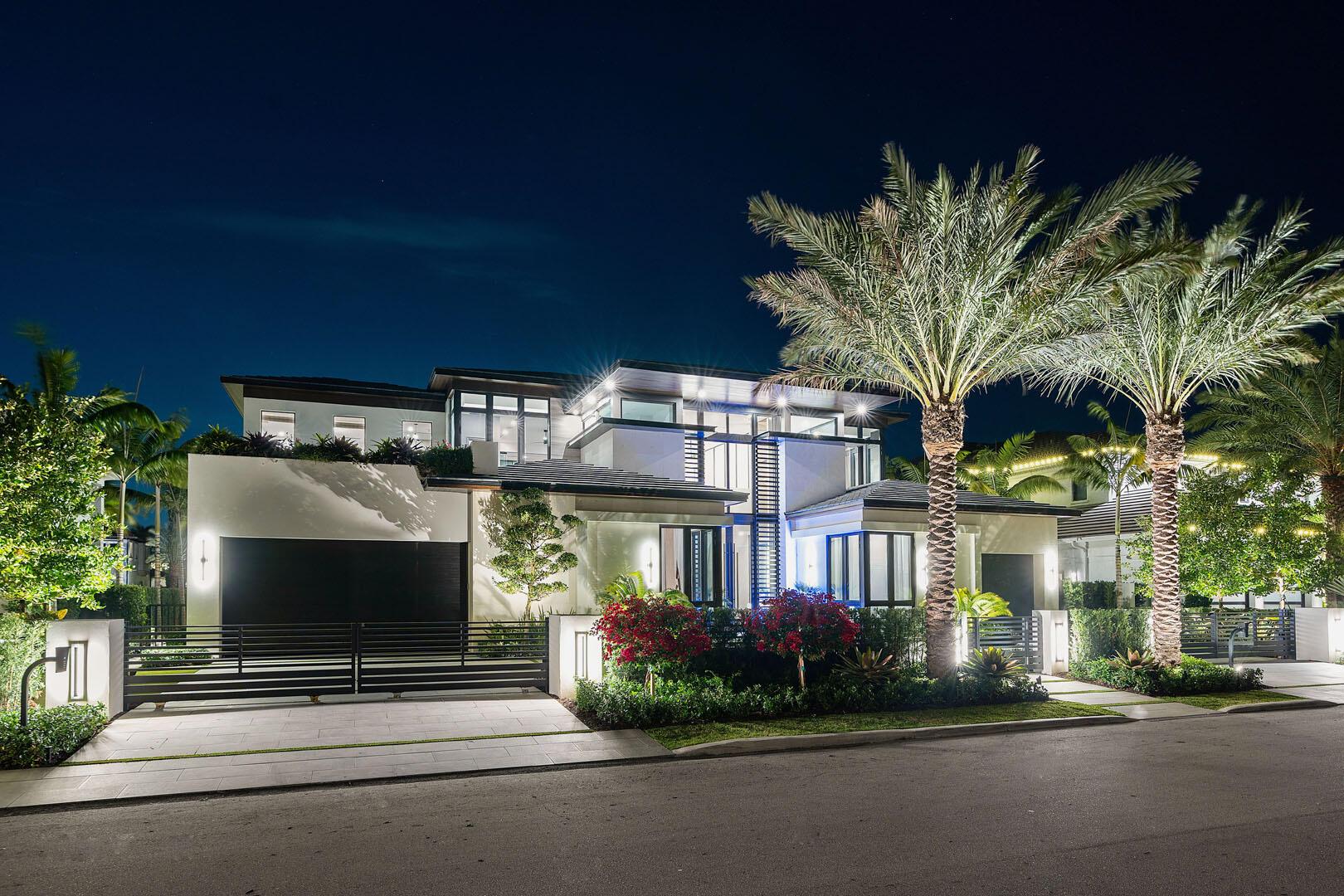 207 W Coconut Palm Road