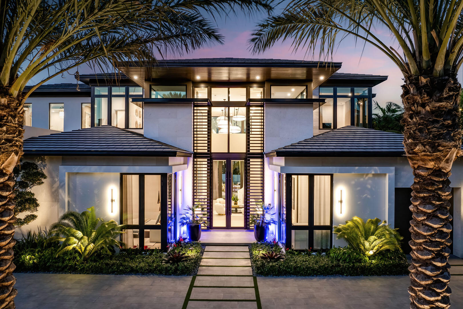 207 W Coconut Palm Road