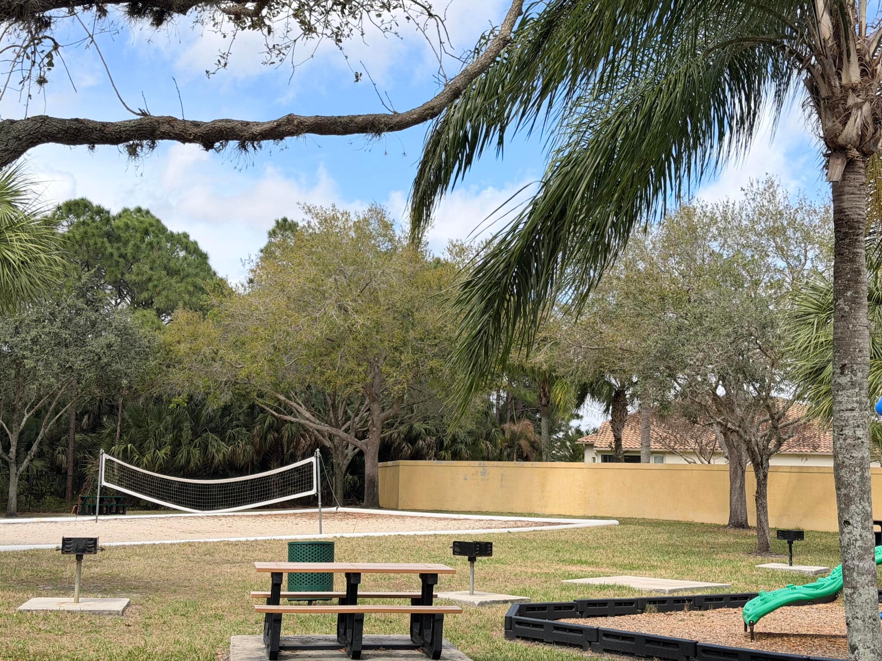 MAGNOLIA LAKES PHASE 1 ST LUCIE WEST NO 151 - Residential