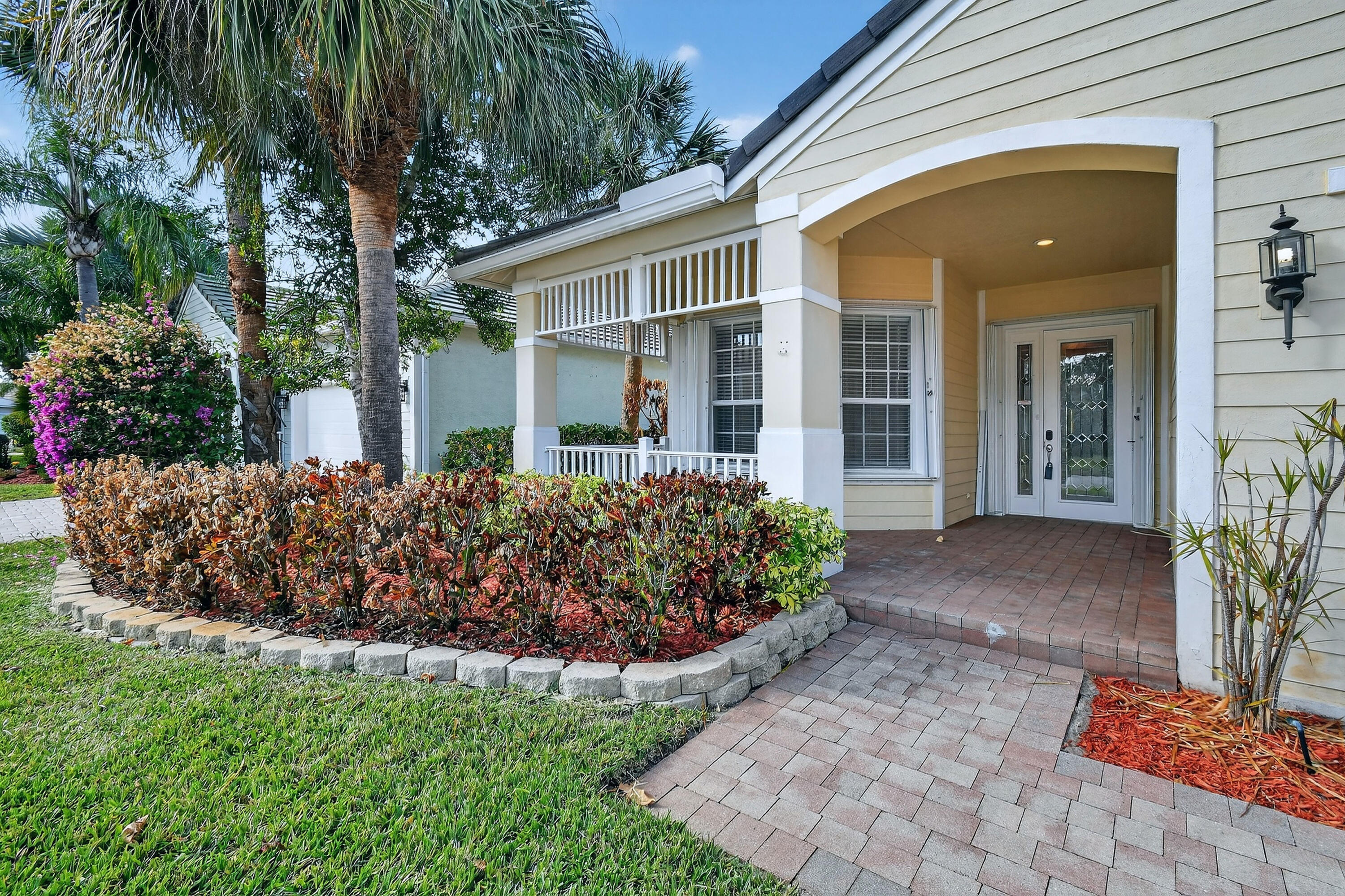 MAGNOLIA LAKES PHASE 1 ST LUCIE WEST NO 151 - Residential