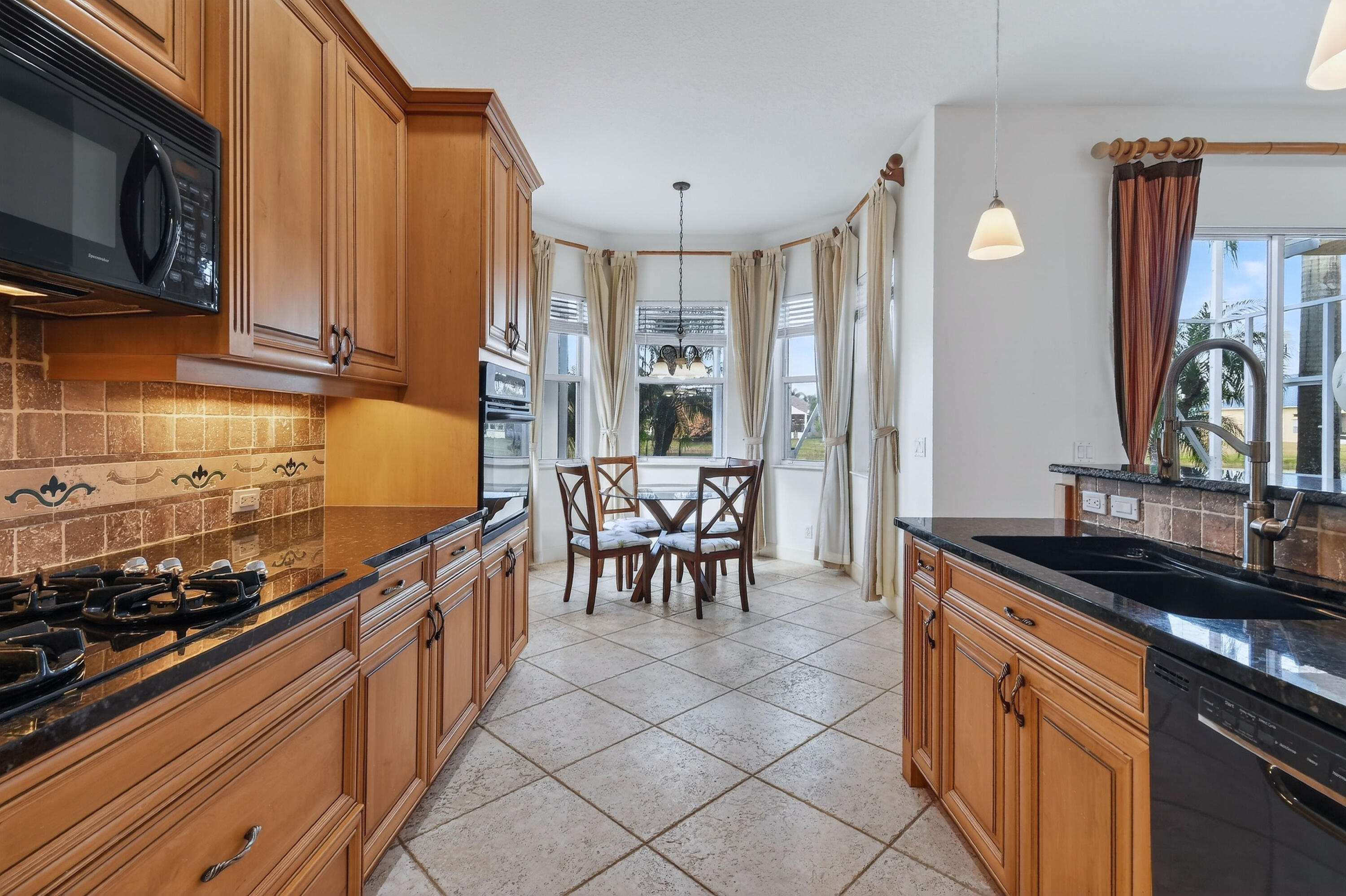 MAGNOLIA LAKES PHASE 1 ST LUCIE WEST NO 151 - Residential