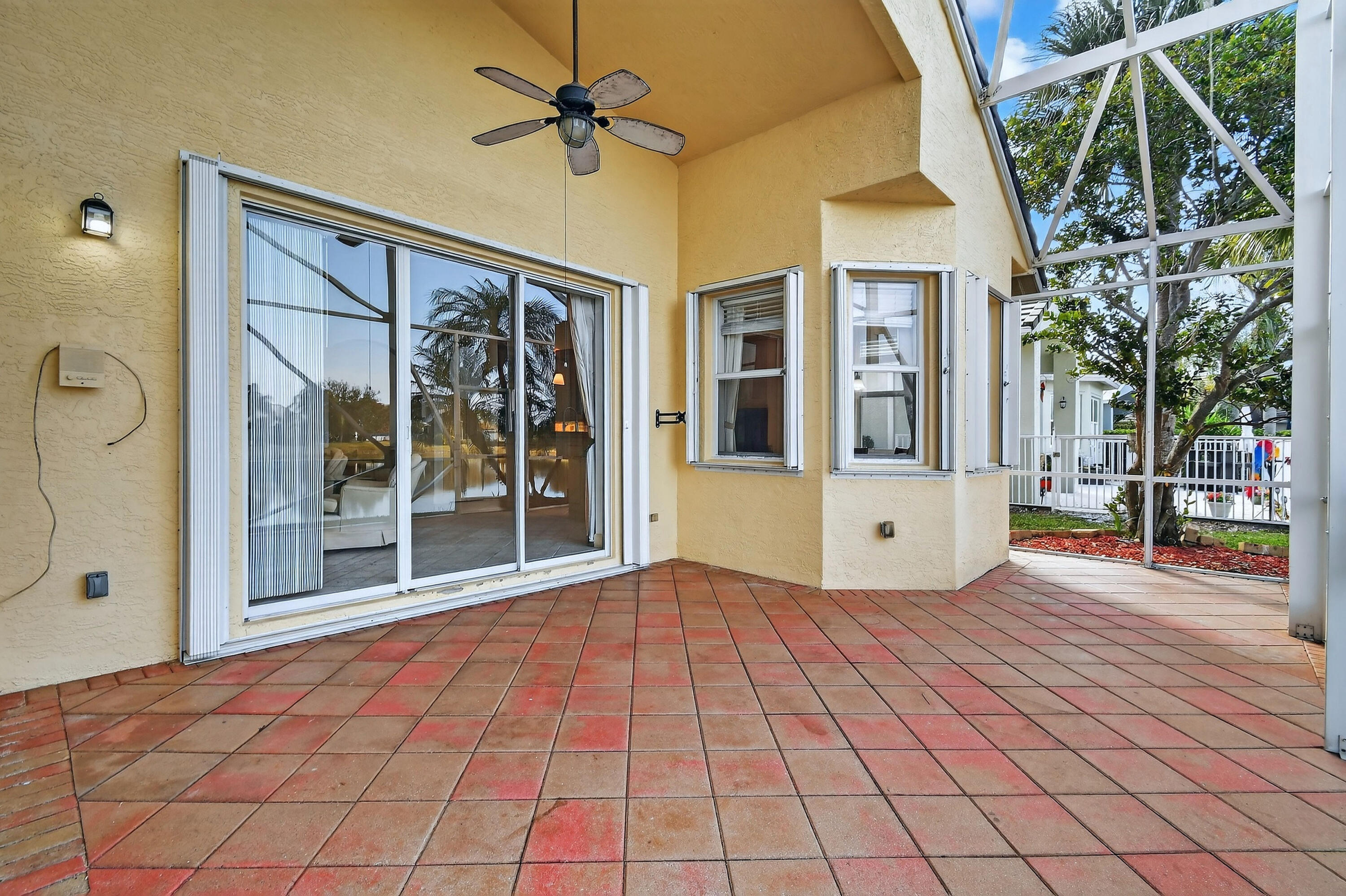 MAGNOLIA LAKES PHASE 1 ST LUCIE WEST NO 151 - Residential