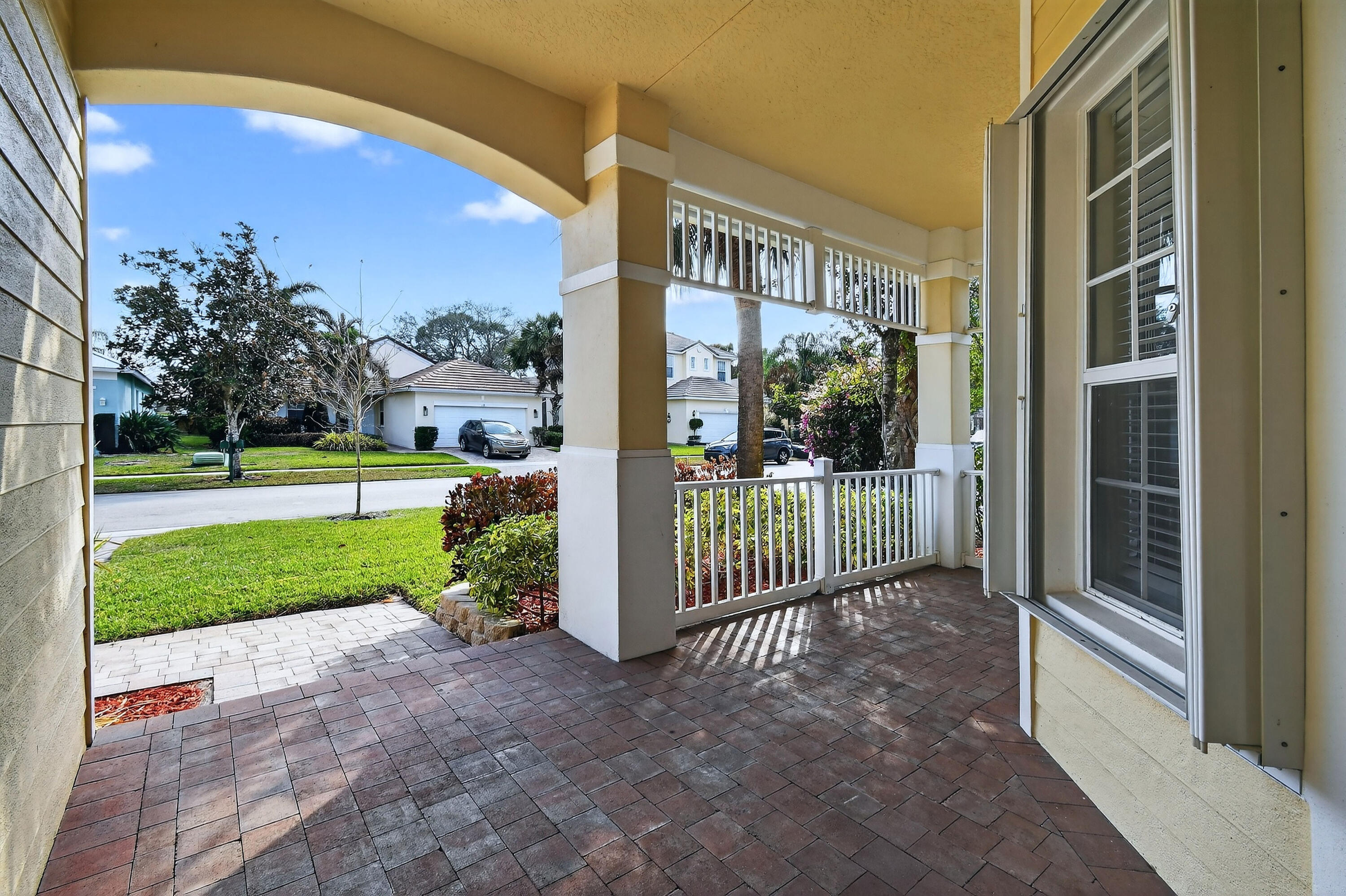 MAGNOLIA LAKES PHASE 1 ST LUCIE WEST NO 151 - Residential