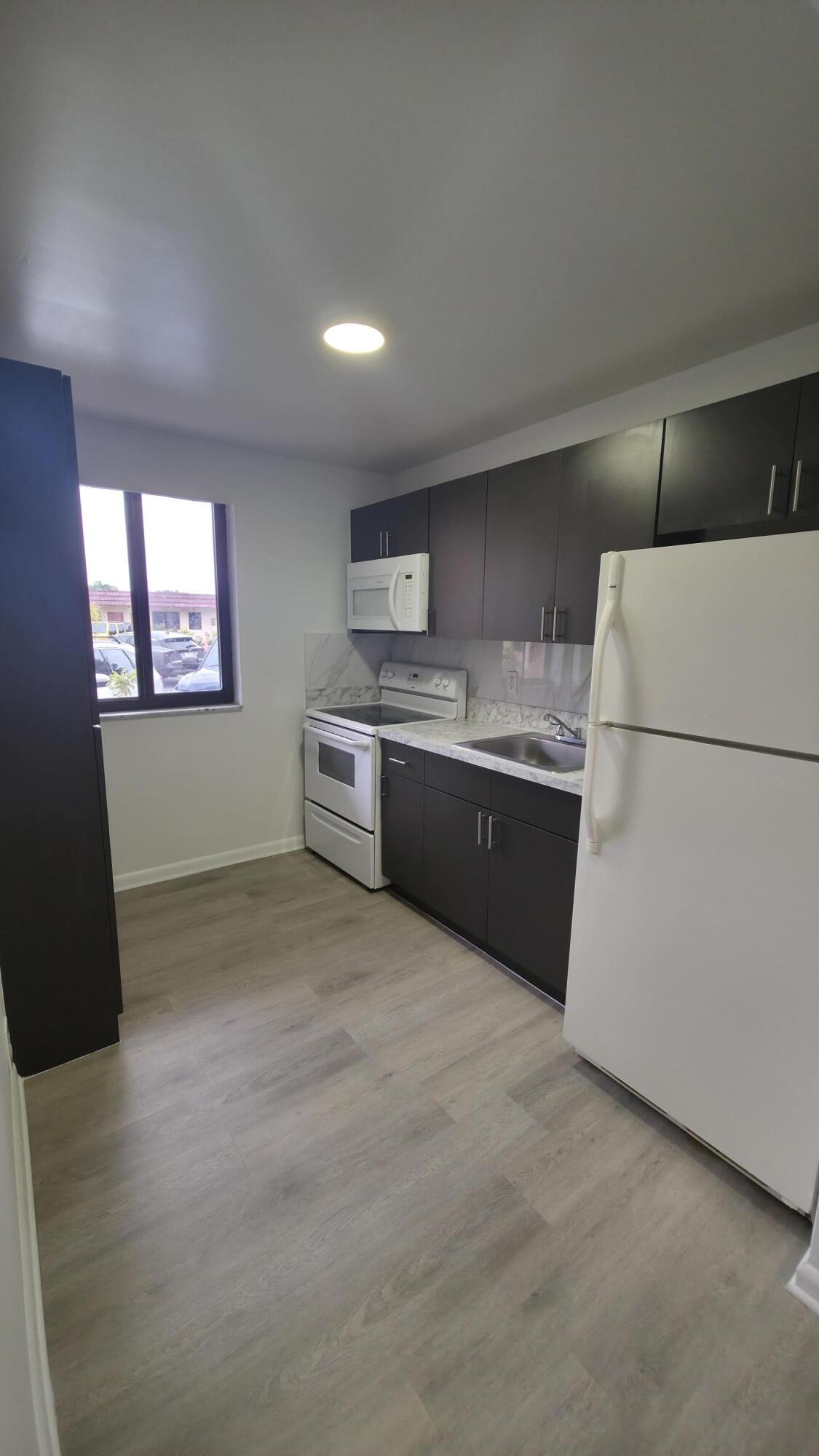 6024 SW 26th Street 103