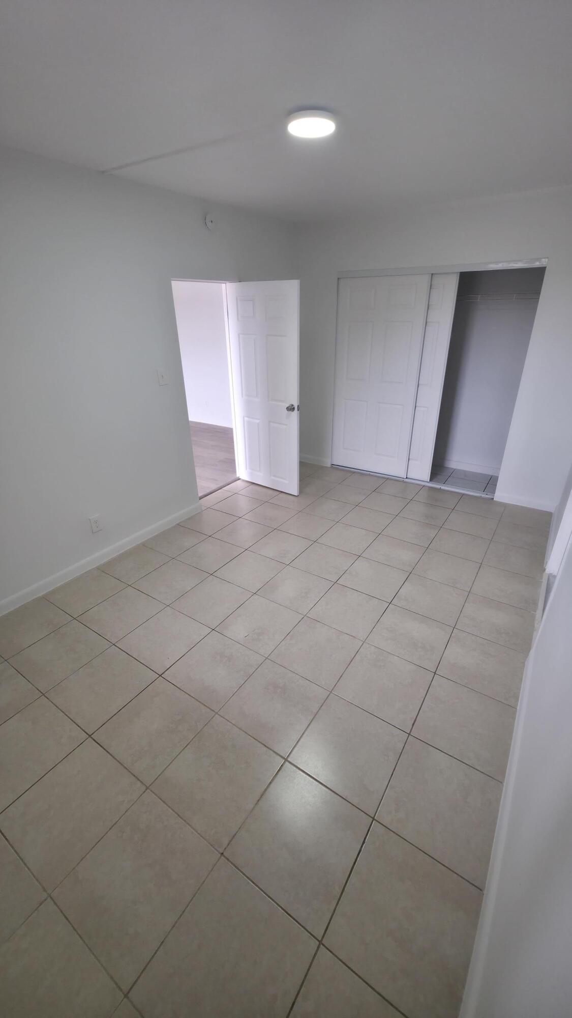 MIAMI GARDENS ESTATES SEC 2 - Residential Lease