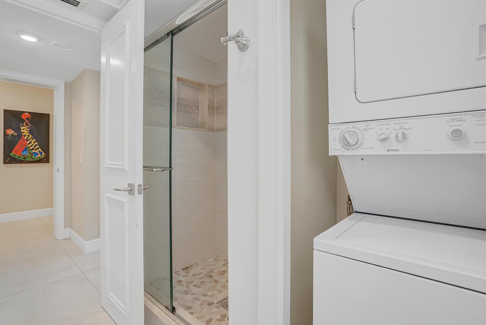 Atlantis Sherbrooke Villa - Residential