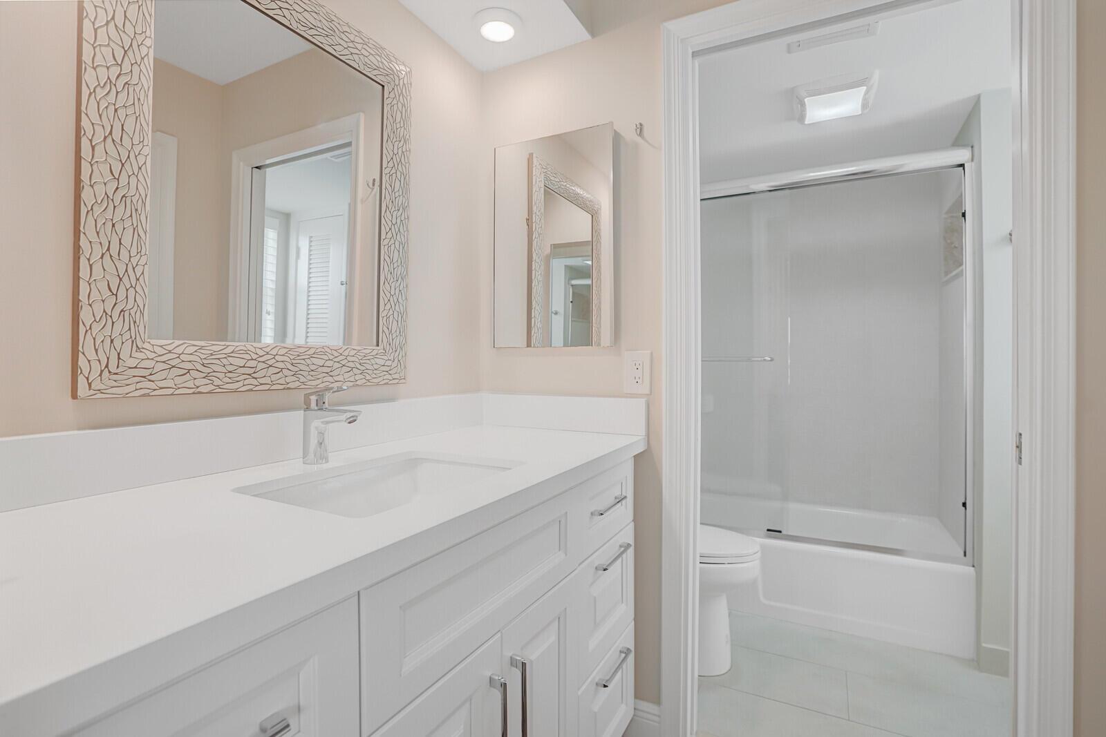 Atlantis Sherbrooke Villa - Residential