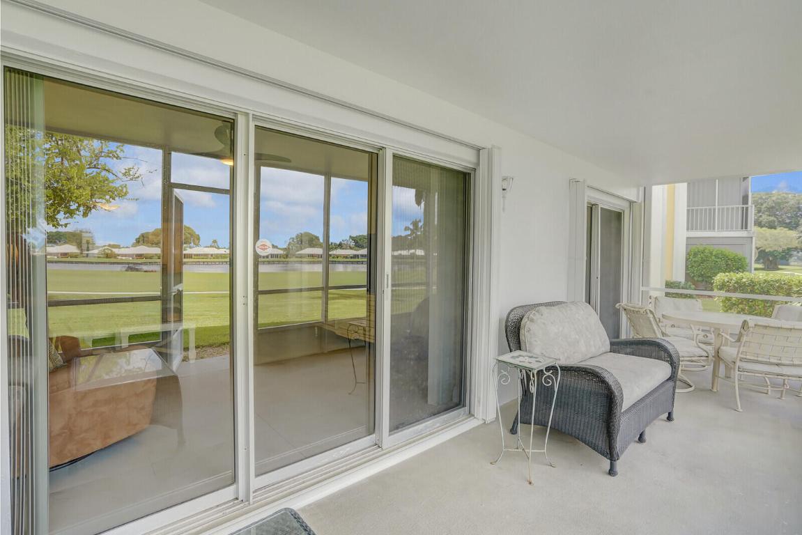 Atlantis Sherbrooke Villas East Condo - Residential