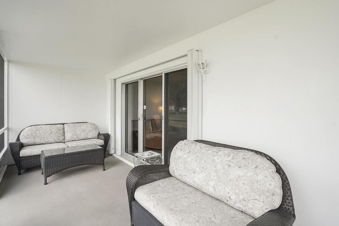 Atlantis Sherbrooke Villas East Condo - Residential