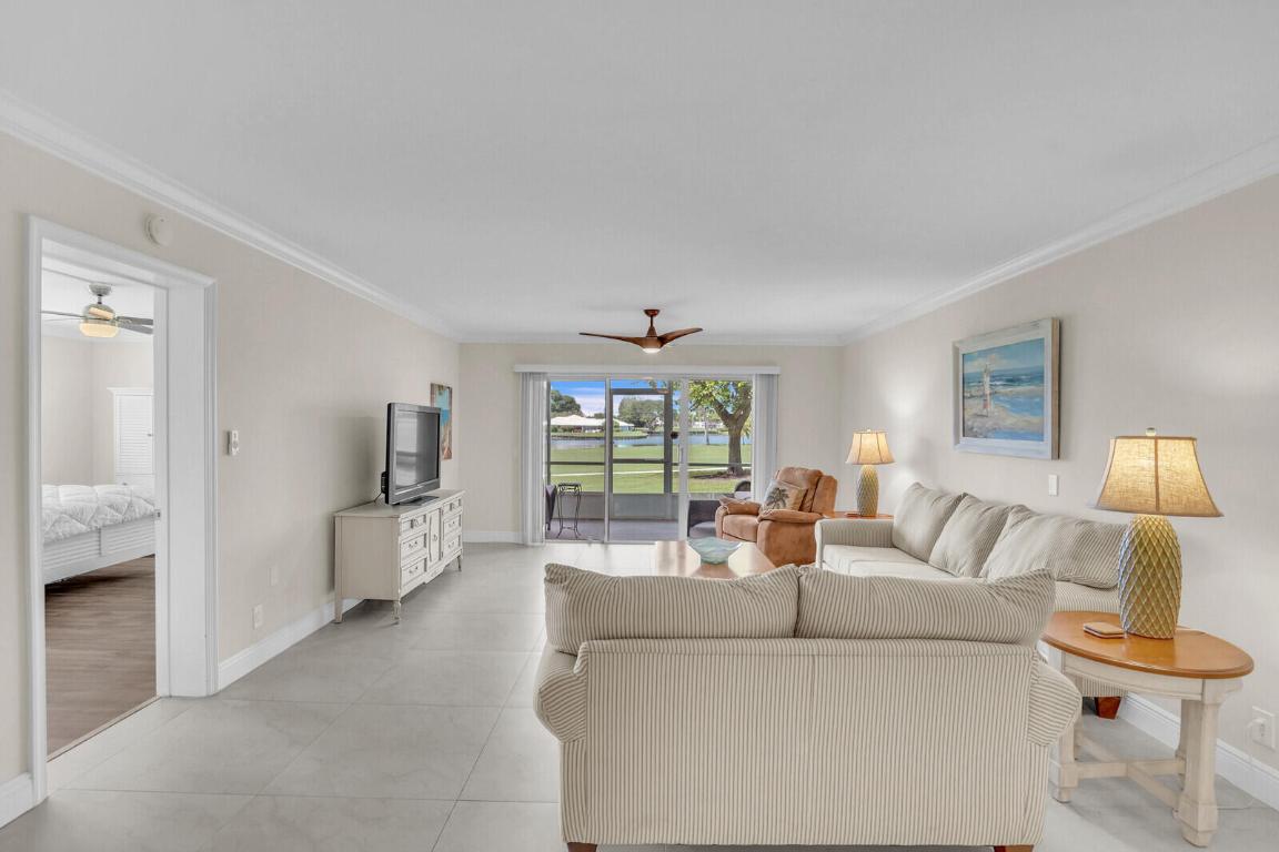 Atlantis Sherbrooke Villas East Condo - Residential