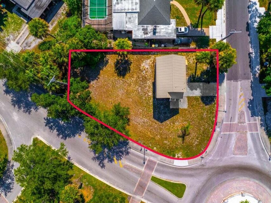 Photo of 901 Ohio Avenue, Fort Pierce, FL 34950 (MLS # R11113739)