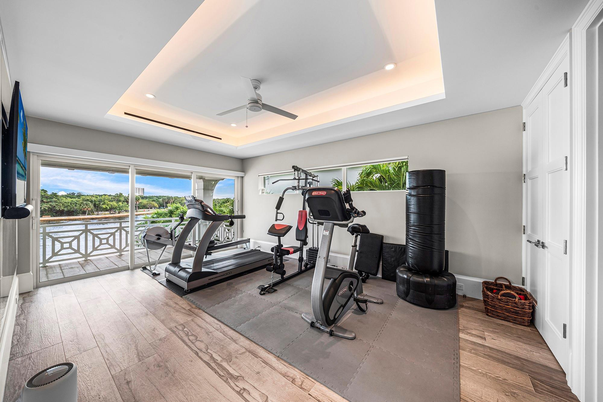 Coral Ridge North Add 24- - Residential