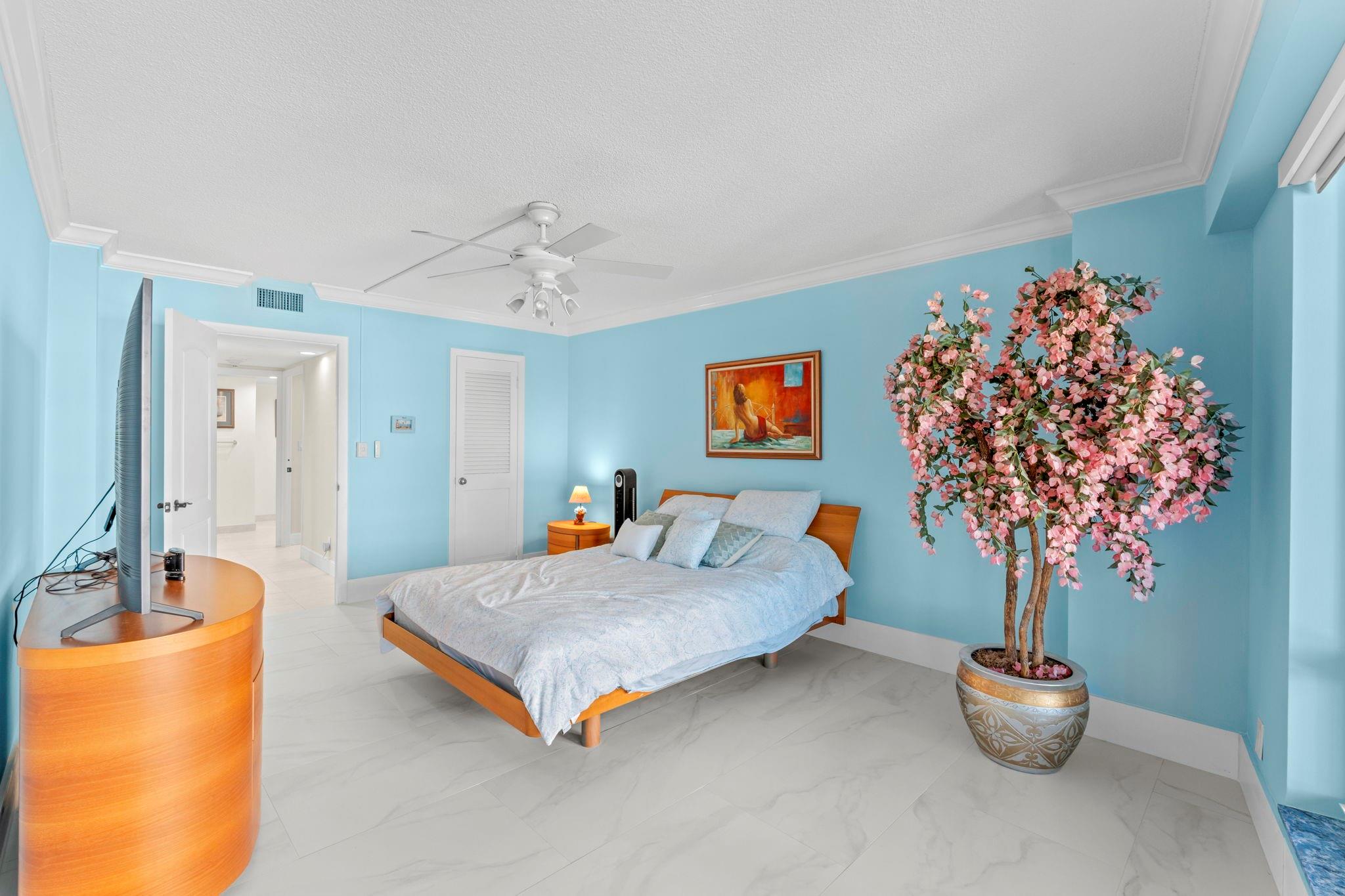 GALLEON - Residential