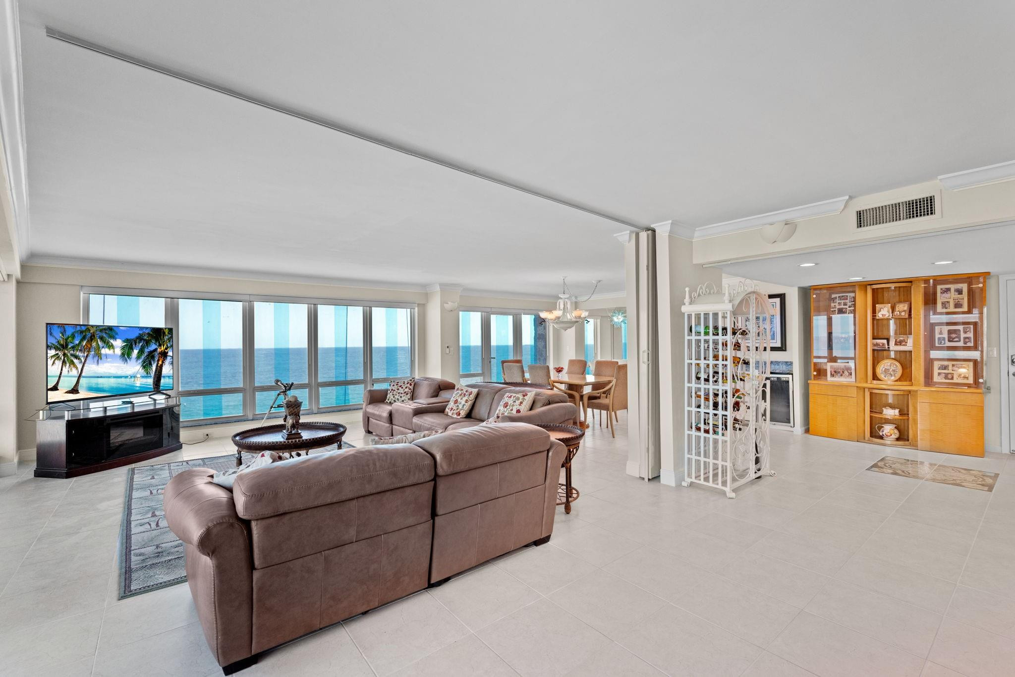 4100 Galt Ocean Drive 414