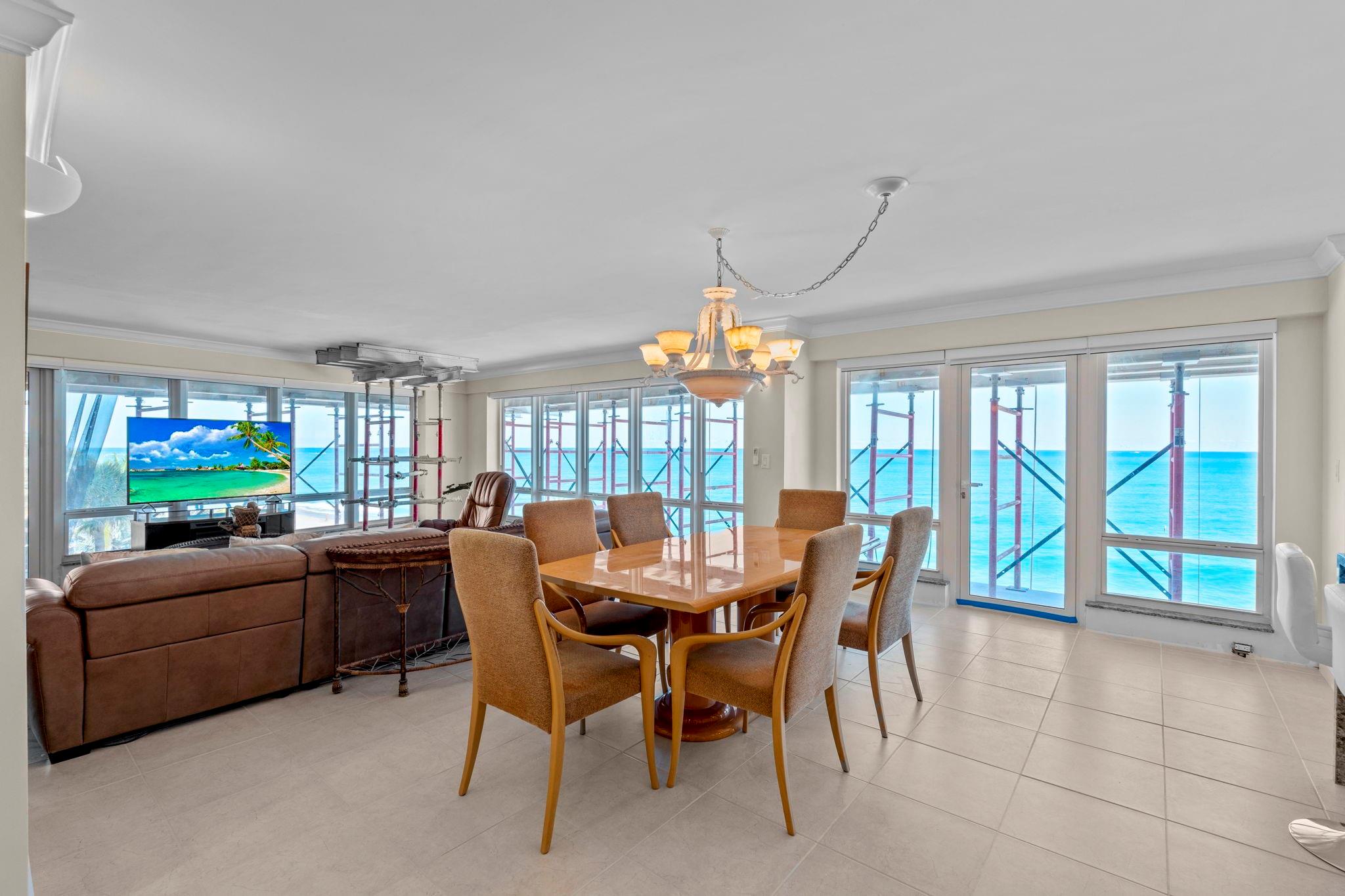 GALLEON - Residential