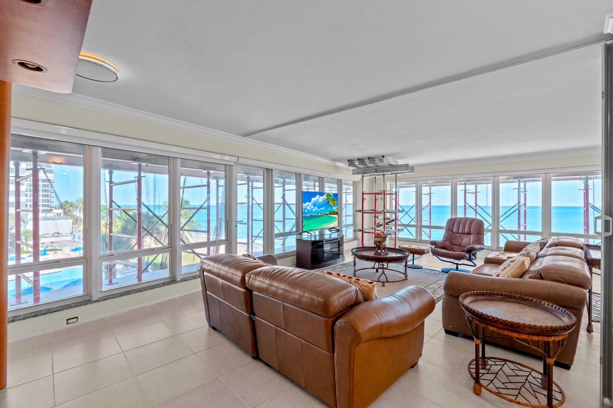 GALLEON - Residential