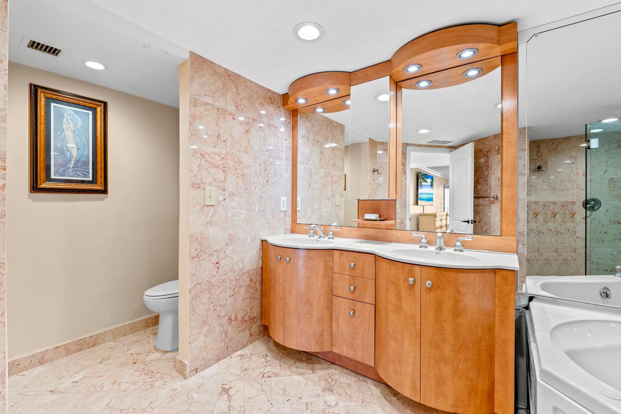 GALLEON - Residential