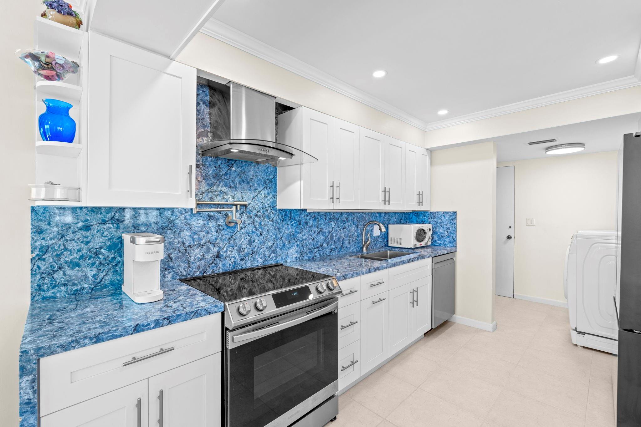 GALLEON - Residential