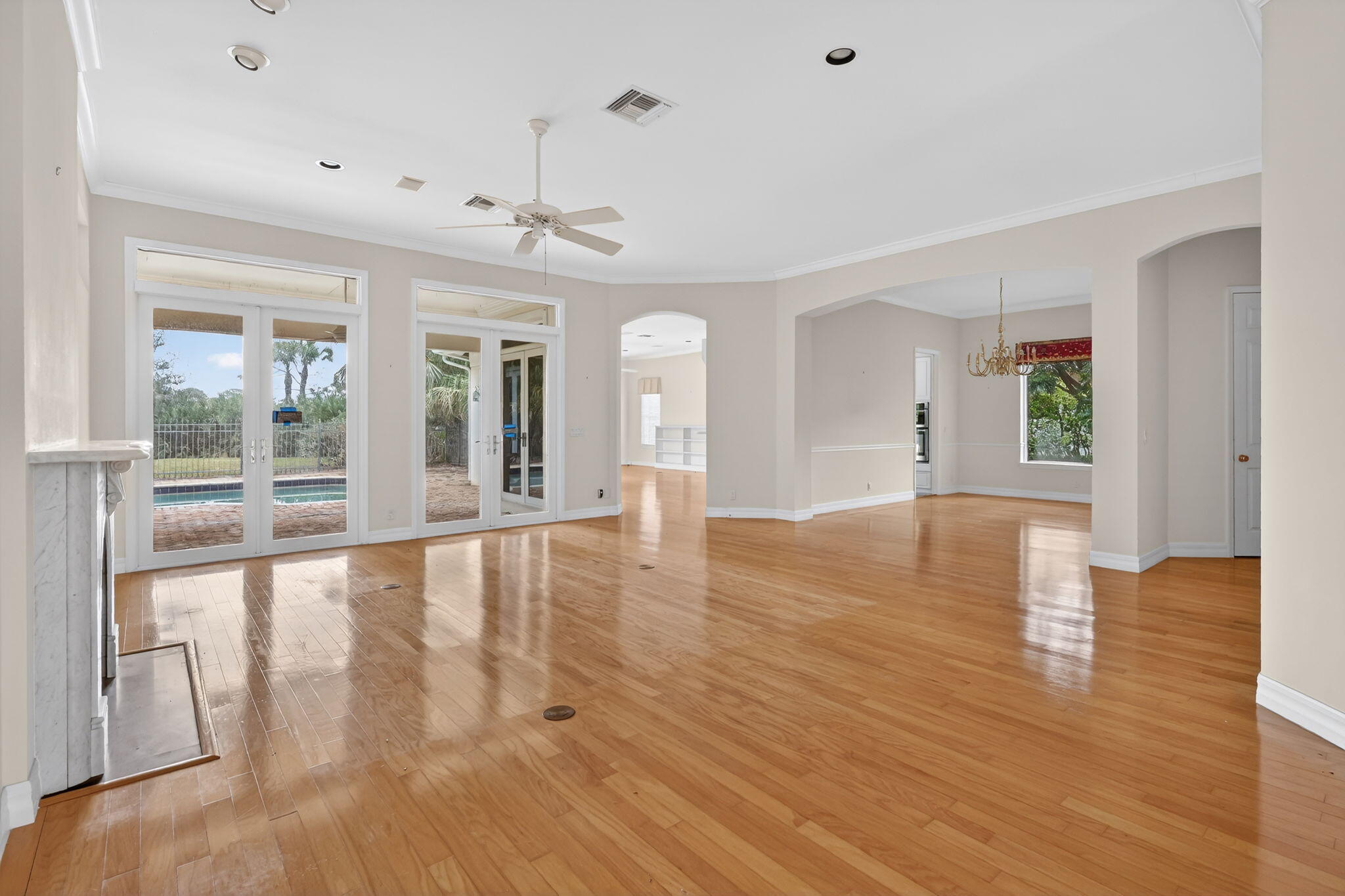 WILLOUGHBY - Residential