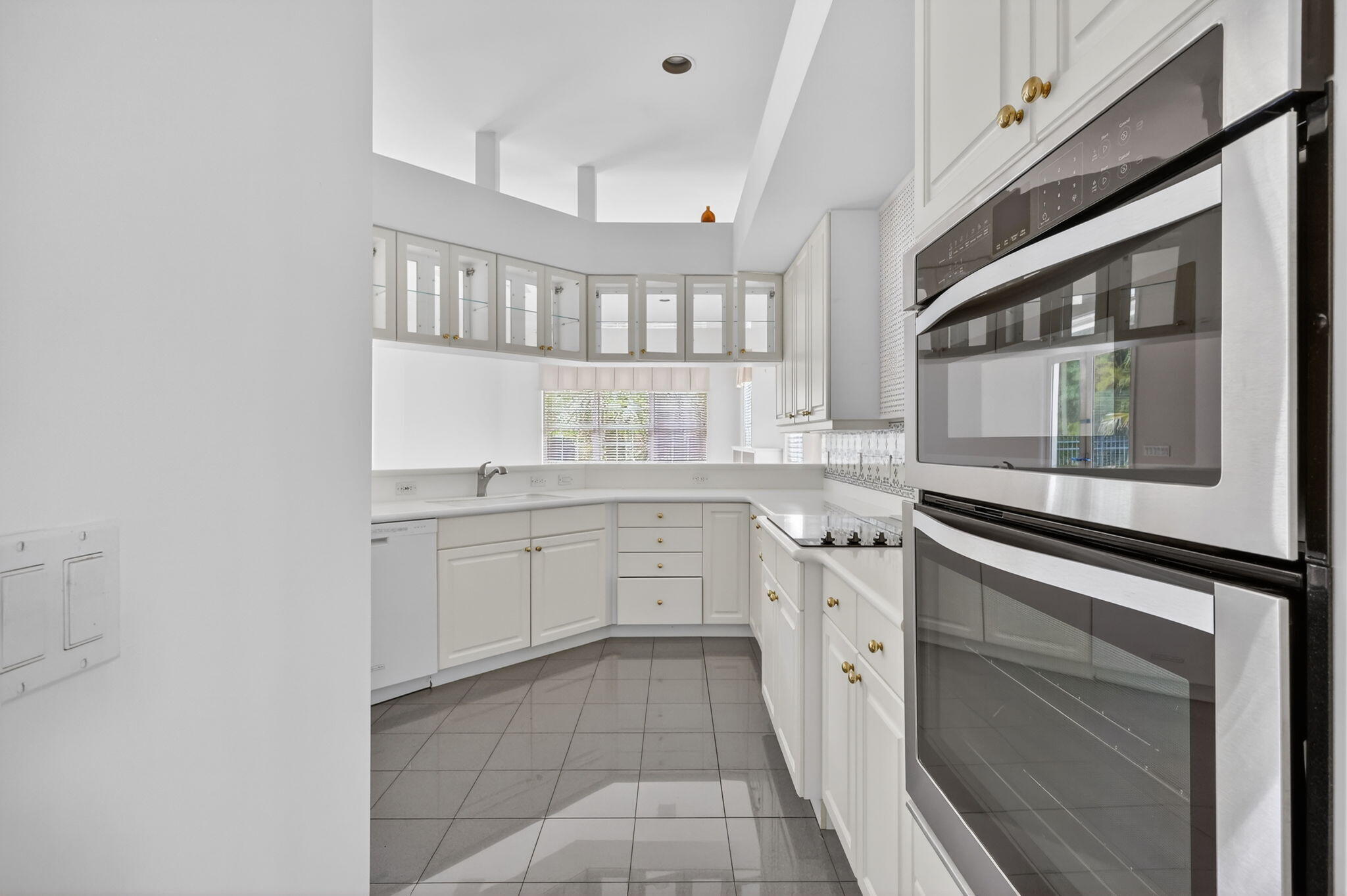 WILLOUGHBY - Residential