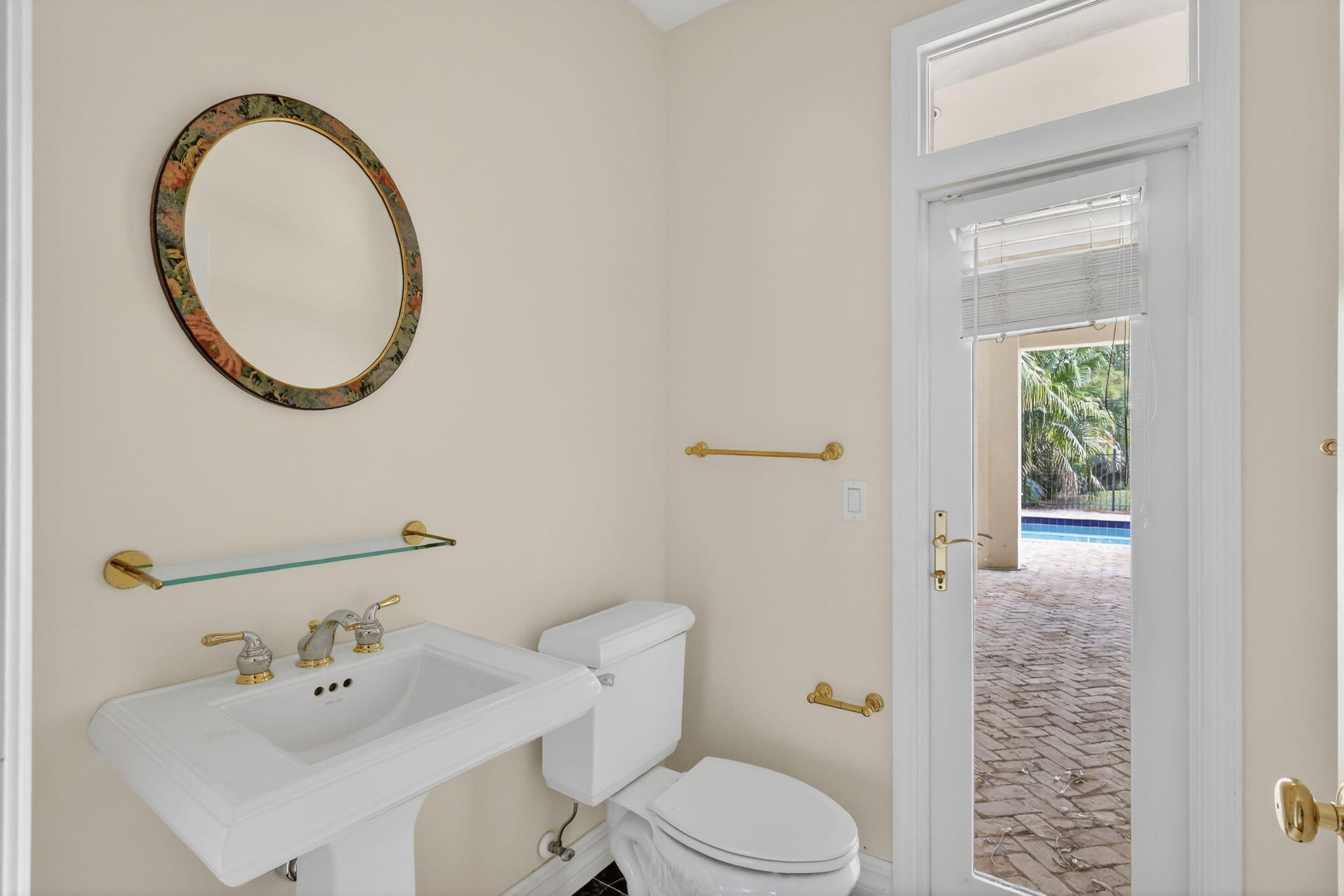 WILLOUGHBY - Residential