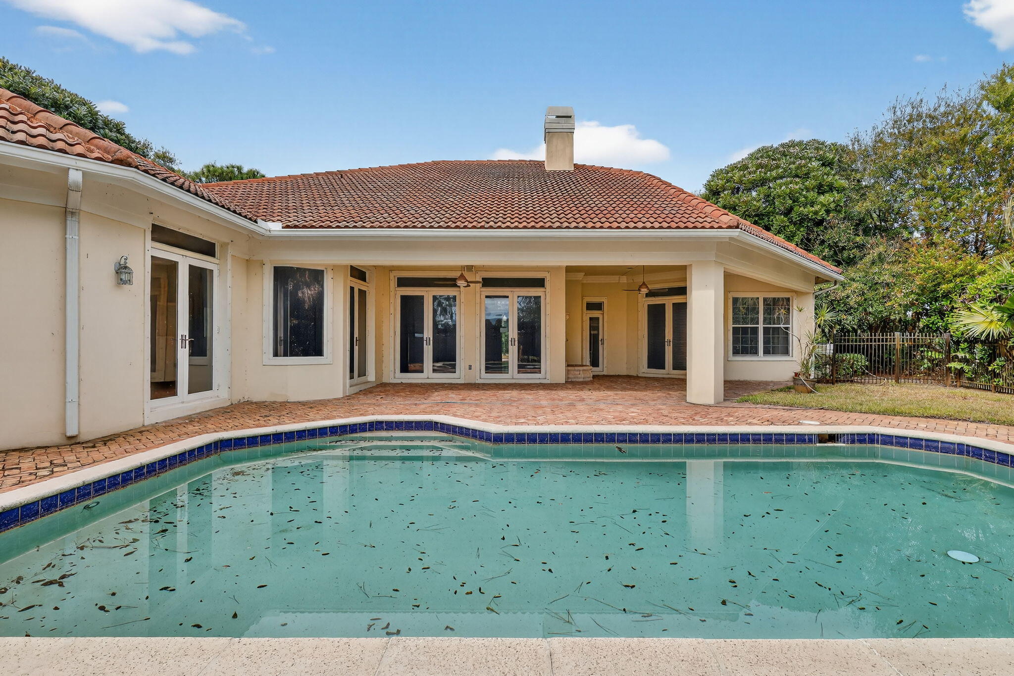 WILLOUGHBY - Residential