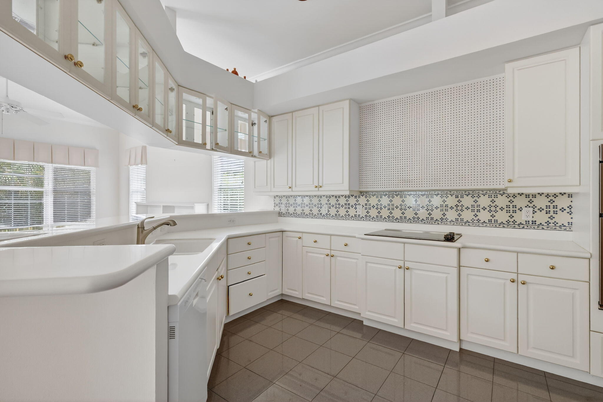 WILLOUGHBY - Residential