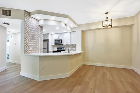 2724 Anzio Court 201 Palm Beach Gardens FL 33410