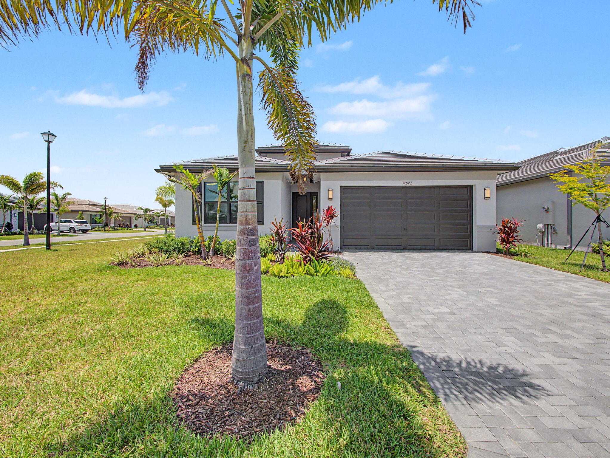 12827 SW Scenic View