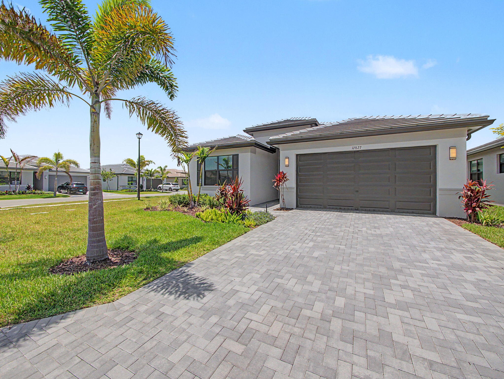 12827 SW Scenic View