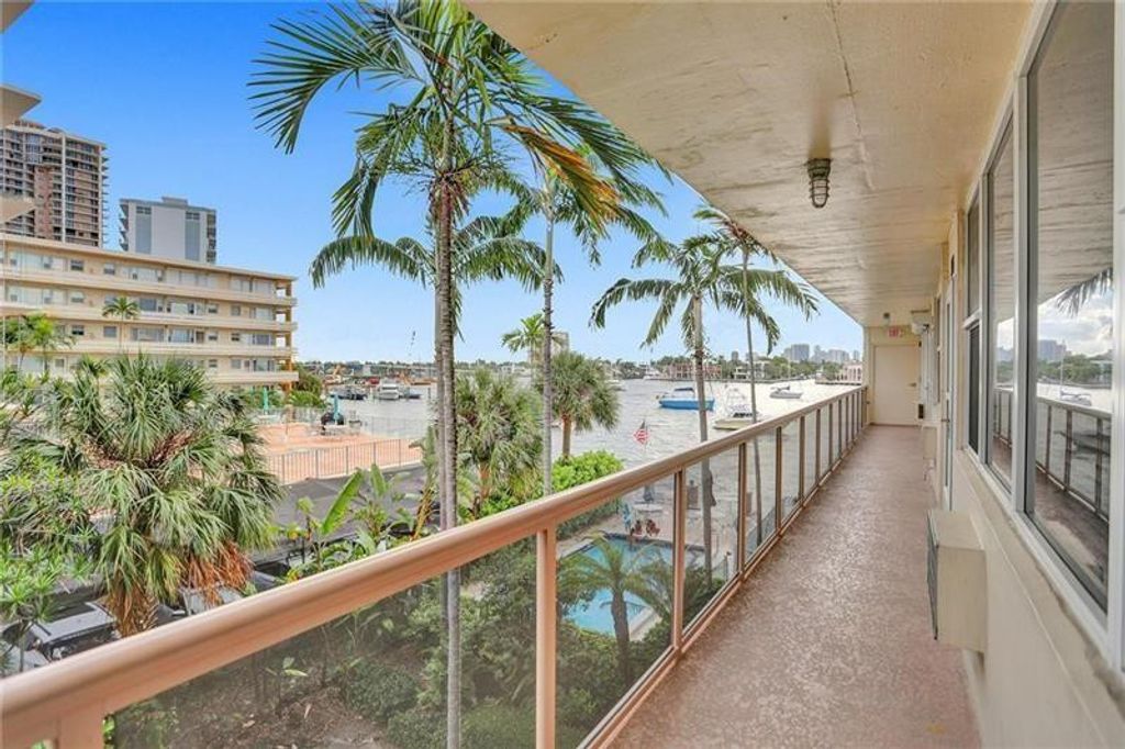 Photo of 101 N Birch Road #303, Fort Lauderdale, FL 33304 (MLS # B26018090)