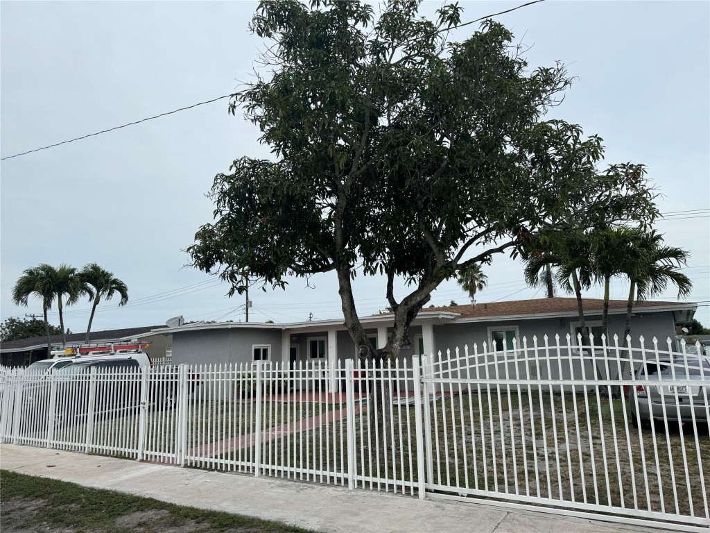 CAROL CITY 1ST ADDN - Residential Lease