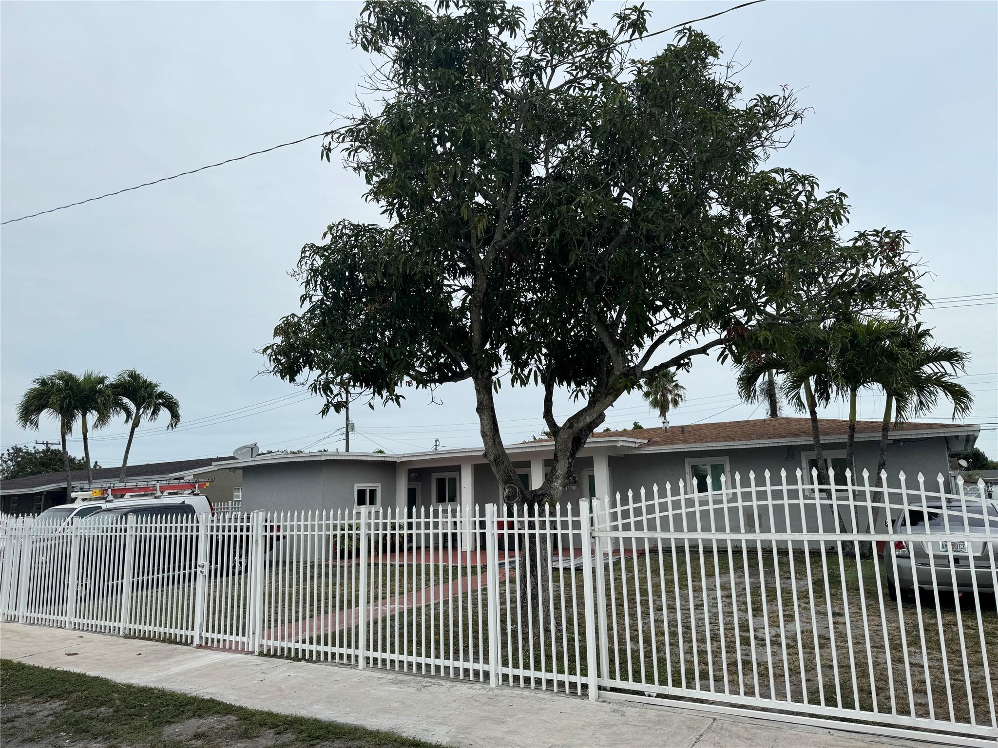 CAROL CITY 1ST ADDN - Residential Lease