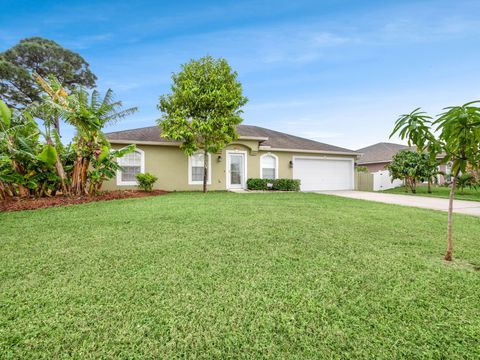 A home in Port St Lucie