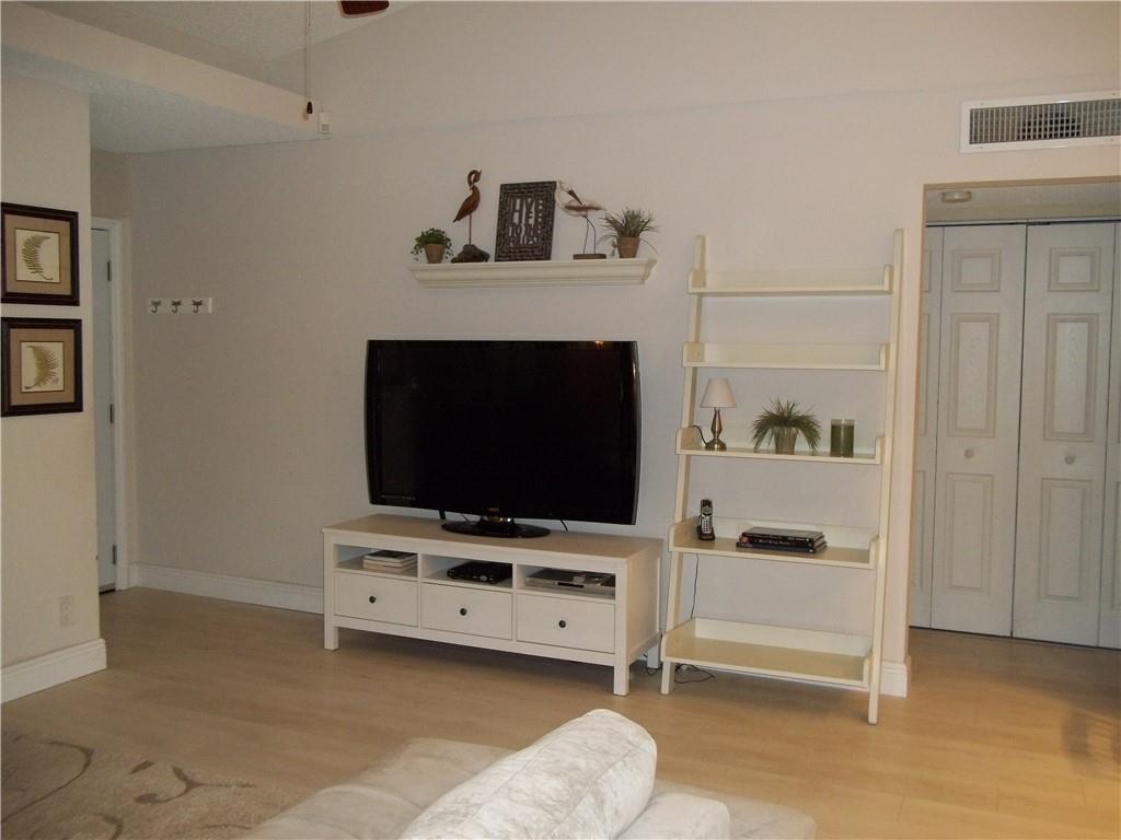 Coco Parc Condo - Residential Lease